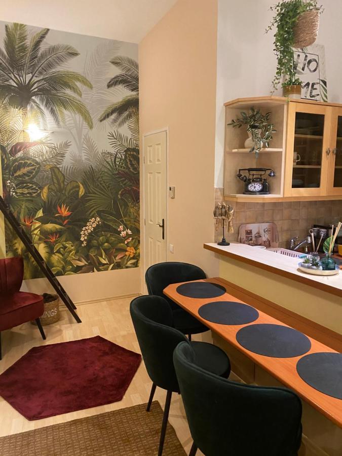 Jungle Story Apartment By Millenaris Park With Free Parking Budapest Esterno foto